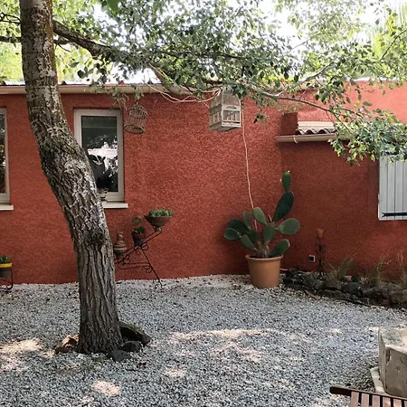 Un Joli Jardin Mediterraneen וילה