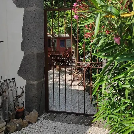 Un Joli Jardin Mediterraneen Villa Agde